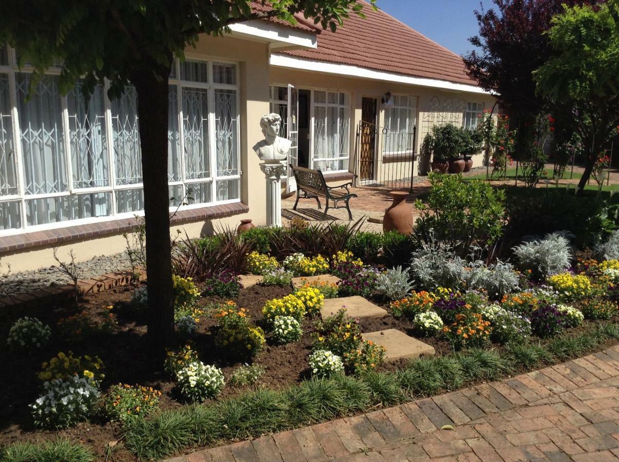 Welcome Guest House Vereeniging Esterno foto
