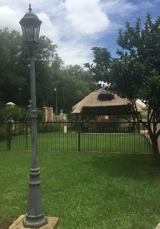 Welcome Guest House Vereeniging Esterno foto